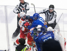 Фоторепортаж с матча КХЛ «Барыс» — «Автомобилист» 1:4