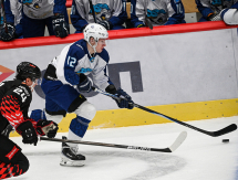 Фоторепортаж с матча КХЛ «Авангард» — «Барыс» 2:4