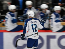 Фоторепортаж с матча КХЛ «Авангард» — «Барыс» 2:4