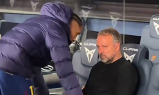 Игроки «Барселоны» чуть не довели тренера до слез. Видео