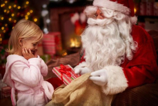 Стоит ли объяснять ребенку, что у Деда Мороза ограниченный бюджет