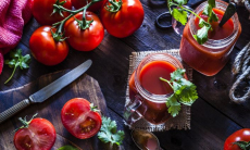 Когда томатный сок может навредить организму