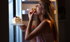 Почему постоянно хочется есть
