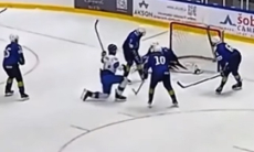 Казахстан учинил разгром с тремя дублями перед стартом на чемпионате мира