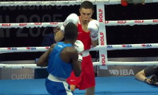 Бой Сакена Бибосынова за медаль ЧМ-2025 закончился разгромом