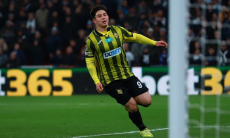 УЕФА признал статус Дастана Сатпаева в Лиге Чемпионов