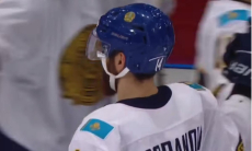 «Парень из Беларуси подарил мне гол, спасибо ему». Руслан Оспанов дал оценку своей шайбе и поражению сборной Казахстана