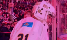 Со счетом 9:0 закончился хоккейный матч Казахстана и России