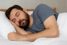 Названы ежедневные привычки, которые нарушают сон