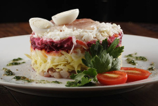 Названы полезные свойства селёдки под шубой