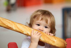 Как сделать вкусные и аппетитные конфеты из хлеба