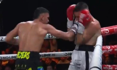 Нокаутом закончился бой за титул в весе Жанибека Алимханулы. Видео