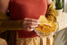 Учёные обнаружили скрытую опасность ультрапереработанных продуктов для мозга