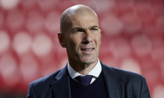 Зидан стал главным кандидатом на пост тренера топ-клуба. И это не «Реал»