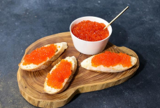 Названо новогоднее блюдо, ставшее идеальным приемом пищи