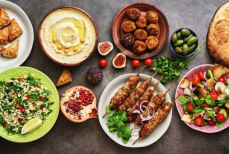 Кардиолог перечислил продукты, от которых стоит отказаться зимой для здоровья сердца