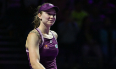 Уверенной победой обернулся матч Елены Рыбакиной с олимпийской чемпионкой