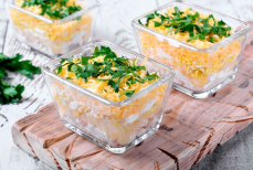 Как сделать майонезные салаты на Новый год полезными для здоровья