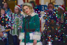 Удивительно, но новогодние песни снижают продуктивность