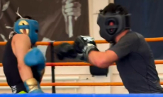 Данияр Елеусинов провёл спарринг с серебряным призёром ЧМ-2025. Видео