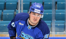 Хоккеист «Барыса» забил юбилейную шайбу команды в КХЛ