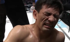 «Оба глаза слепыми оставить». Звездного бойца ММА из Казахстана едва не лишили зрения