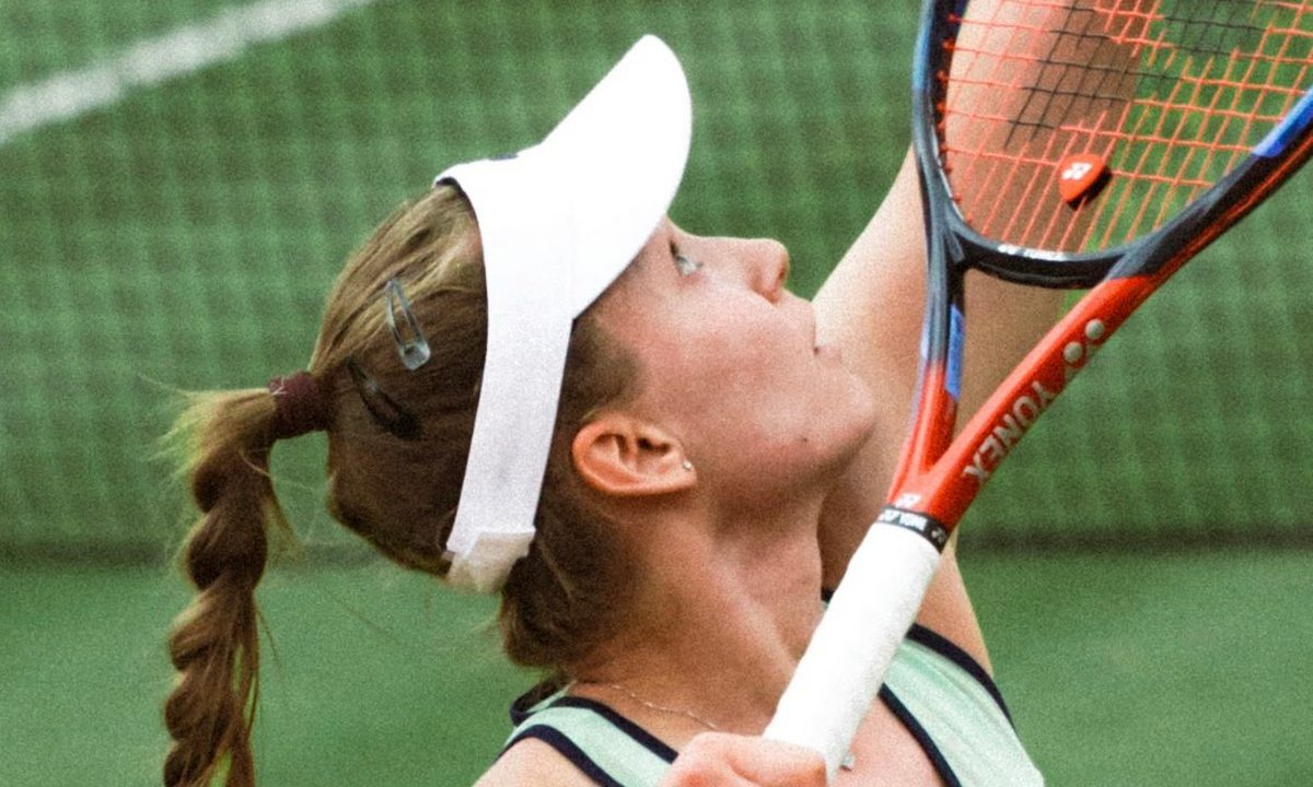 Елена Рыбакина вернулась на корт после триумфального завершения сезона