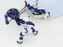 Фоторепортаж с матча КХЛ «Торпедо» — «Барыс» 3:2