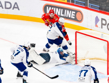 Фоторепортаж с матча КХЛ «Автомобилист» — «Барыс» 2:1 ОТ