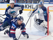 Фоторепортаж с матча КХЛ «Лада» — «Барыс» 2:0