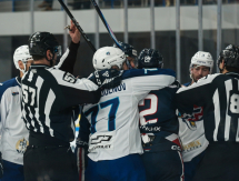 Фоторепортаж с матча КХЛ «Нефтехимик» — «Барыс» 3:2