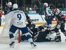 Фоторепортаж с матча КХЛ «Нефтехимик» — «Барыс» 3:2