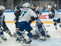 Фоторепортаж с матча КХЛ «Нефтехимик» — «Барыс» 3:2