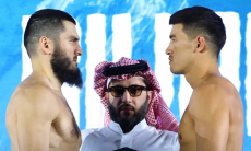 Назван справедливый счет противостояния Бивол — Бетербиев