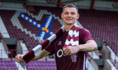 В Шотландии рады завершению саги с переходом Ислама Чеснокова в «Хартс»