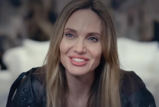 Вышел трейлер фильма «Кутюр» с Анджелиной Джоли и Луи Гаррелем в главных ролях. Видео