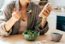 Как без стресса вернуться к здоровому питанию после праздников