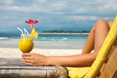 Отпуск и деньги — в какие месяцы выгоднее отдыхать в 2026 году