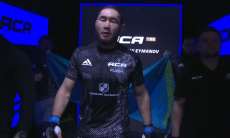 Стремительным нокаутом закончился бой казахстанца в России