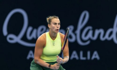 Уверенной победой завершился матч Арины Соболенко с обидчицей Елены Рыбакиной за финал