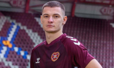 Исламу Чеснокову сорвали победный дебют за «Хартс»