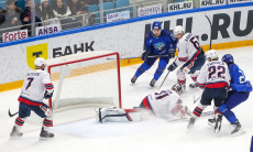 Фоторепортаж с матча КХЛ «Барыс» — «Нефтехимик» 0:1