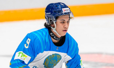 Казахстанский нападающий забросил дебютную шайбу за новый клуб в Северной Америке