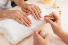 Маникюр мечты без денег — трюк, о котором молчат мастера