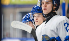 «Моя цель — играть в НХЛ». Казахстанский хоккеист близок к своей мечте