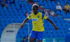 Известный в Казахстане футболист продолжит карьеру в Испании