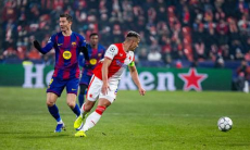 «Барселона» испытала проблемы в матче Лиги Чемпионов с автоголом Левандовски