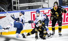 Камбэком с пятью шайбами завершился матч «Сарыарка» — «Торпедо»