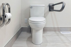 Неприятный запах мочи оказался признаком опасных заболеваний