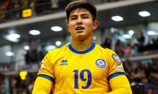 В раздевалке «Челси» показали место Дастана Сатпаева. Видео